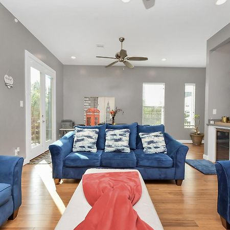 N-E-G Skai Midtown Of Houston Villa Dış mekan fotoğraf