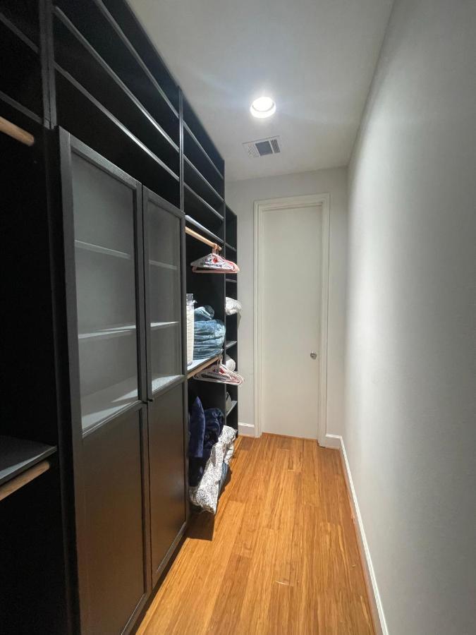 N-E-G Skai Midtown Of Houston Villa Dış mekan fotoğraf